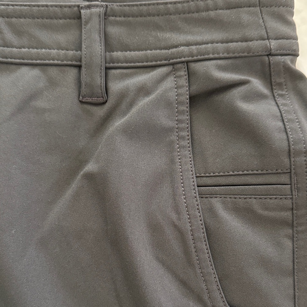 lululemon athletica Men's Black Performance Shorts - Picture 2 of 5